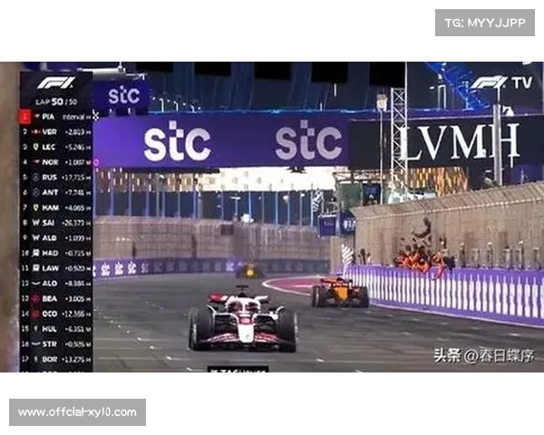 皮亚斯特里获亚军,车手积分榜位列年度第三 皮亚斯特里获亚军,车手积分榜位列年度第三